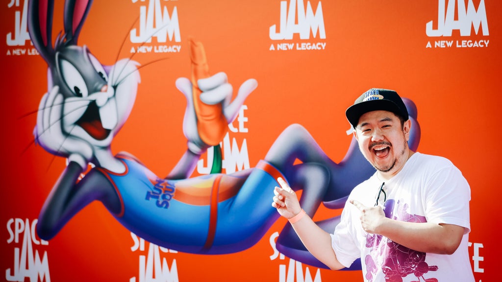 Eric Bauza, actor who voiced Bugs Bunny, Daffy Duck and other cartoon characters, dies at 46 — Sausalito Arts news