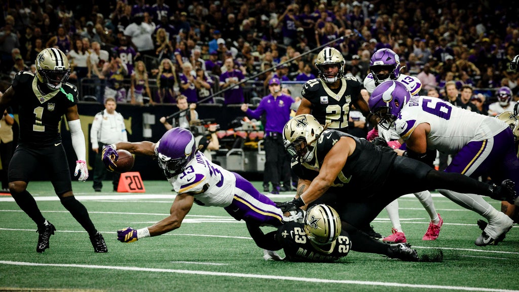 Jefferson, Jones, Murray all produce to help the unbeaten Vikings top Saints 23-13 — WCCO / CBS Minnesota, Sausalito Sports news