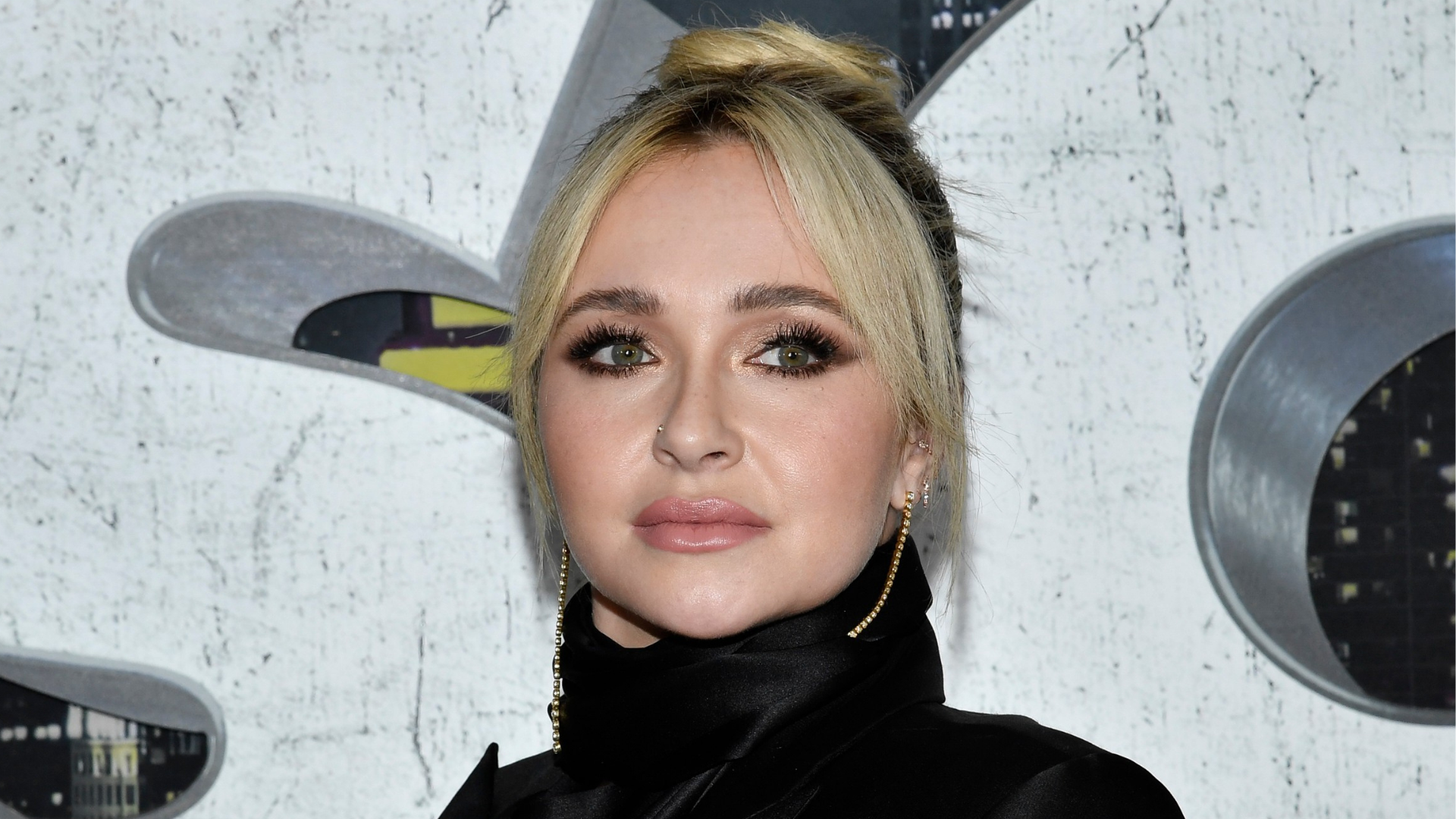 911 call reveals frantic response at address where Hayden Panettiere was found unresponsive
       — ABC 7 Bay Area, Sausalito Community news