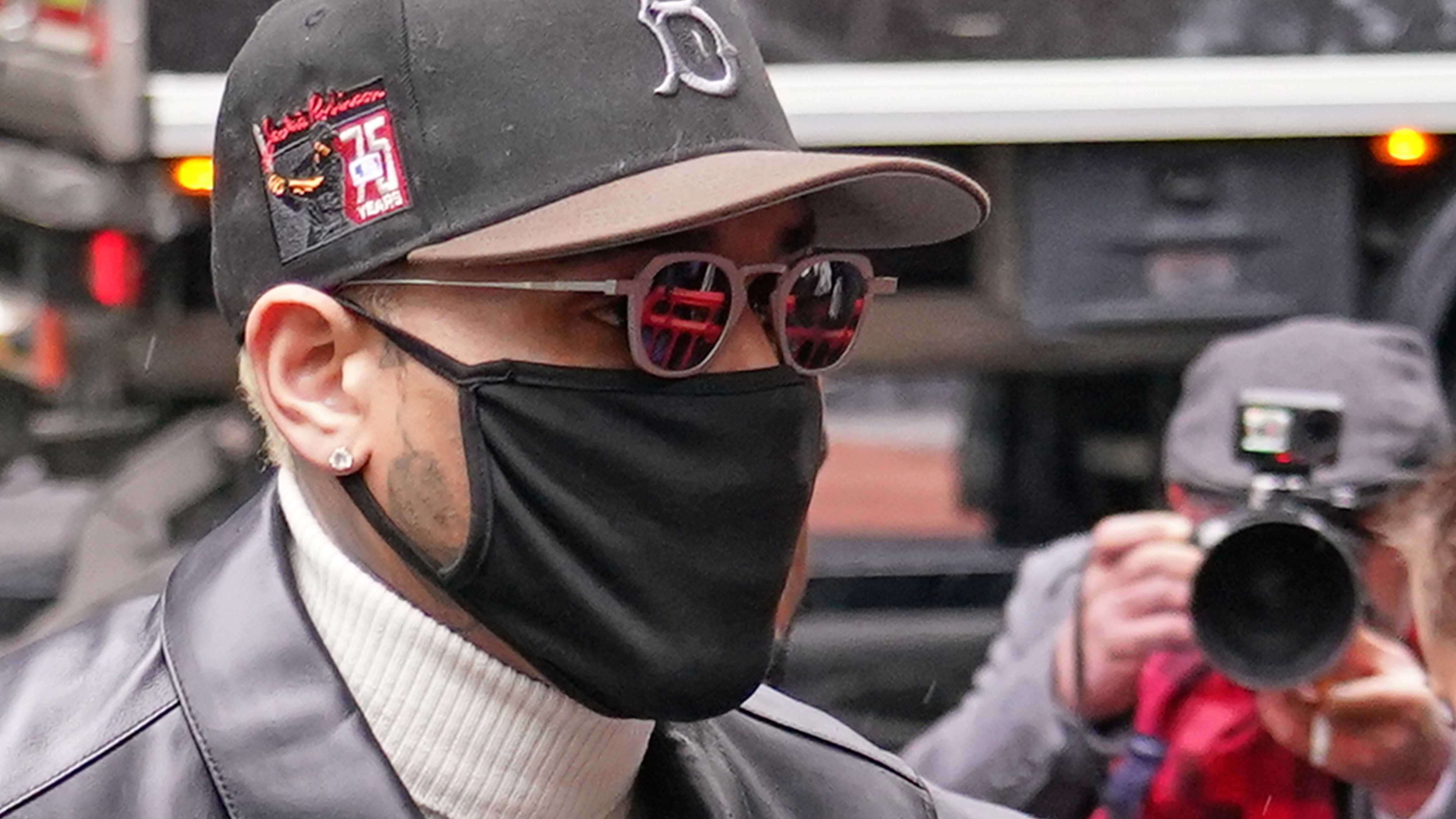 Chris Brown avoids prison time for brawling at a London nightclub

       — ABC 7 Bay Area, Sausalito Community news