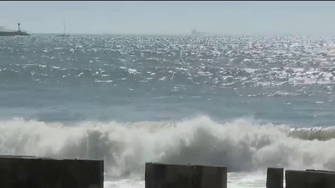 Flooding hits Southern California coastline — KTVU FOX 2 Bay Area, Sausalito Community news
