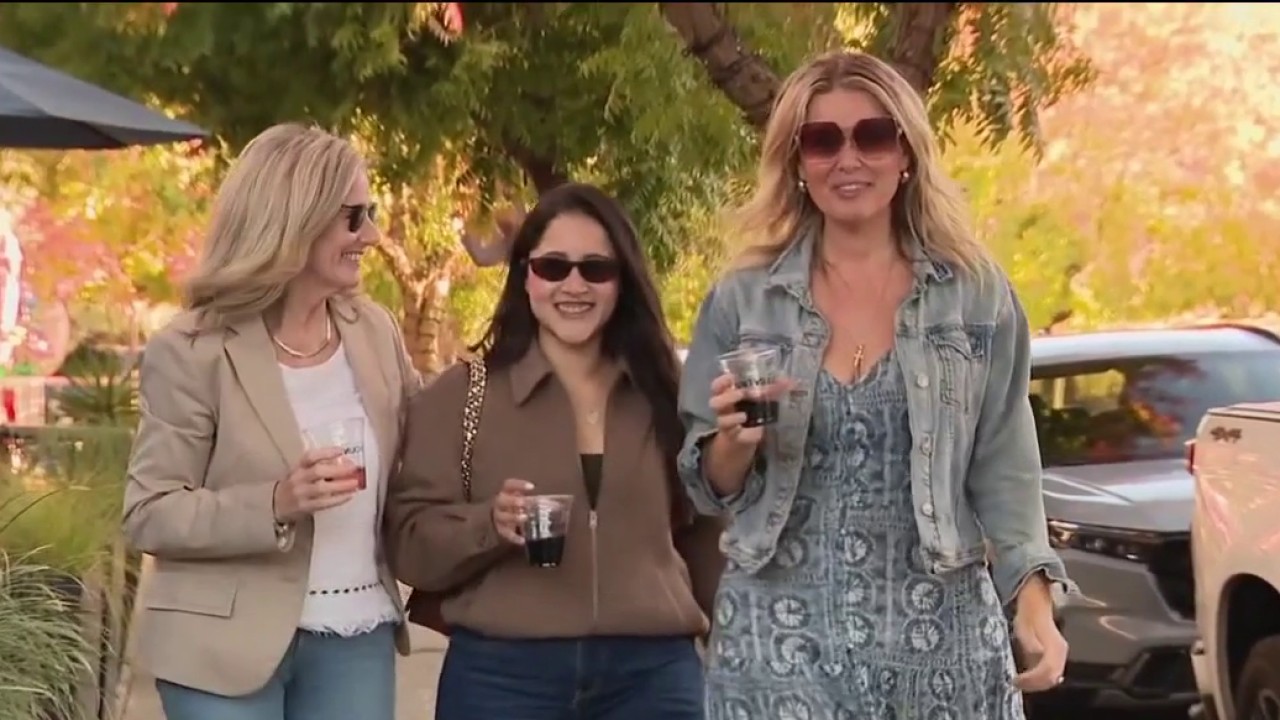 Yountville launches Napa Valley's first open-container entertainment zone — KTVU FOX 2 Bay Area, Sausalito Community news
