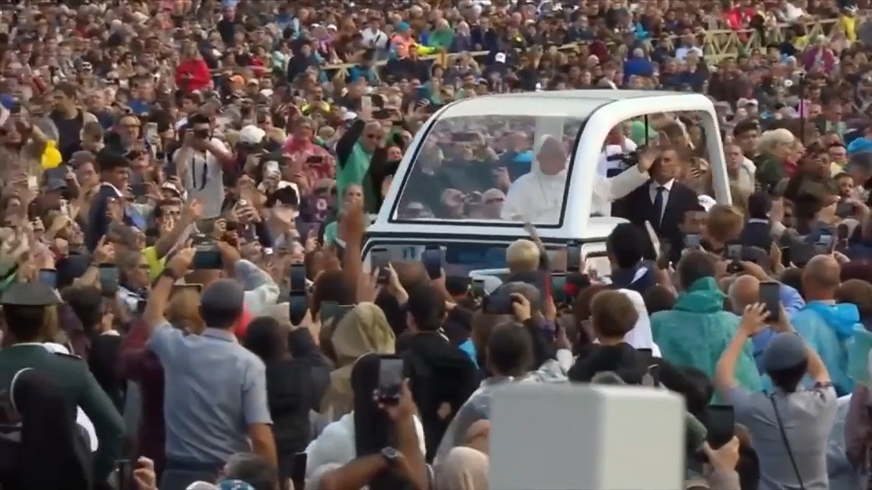 Churchgoers in Miami and across the world share relief, celebrate after Vatican says Pope Leo XIV is cancer-free — WSVN 7 Miami-Dade